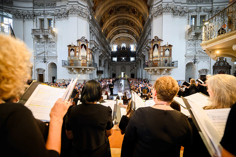 Members of the National Philharmonic Chorale Perform in Salzburg